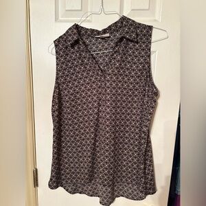 Dana Buchman Black and White Geometric Blouse